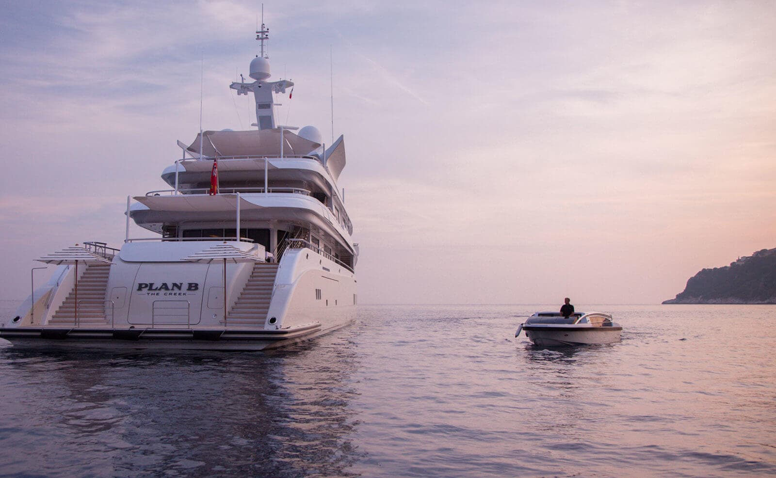 Royale Oceanic Superyacht Charters